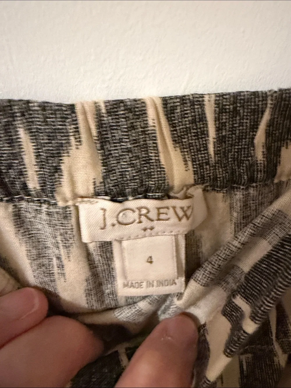 J. Crew Ikat Print Ruffle Flounce Tank Top Charcoal Gray/Ecru Boho Size 4